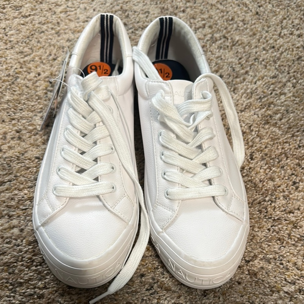 New with tags white Nautica sneakers